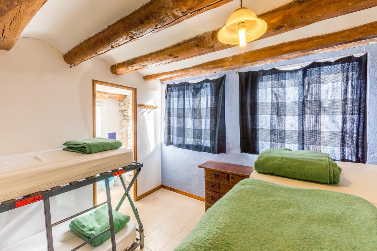 Alberg La Solana Salás de Pallás Kültér fotó